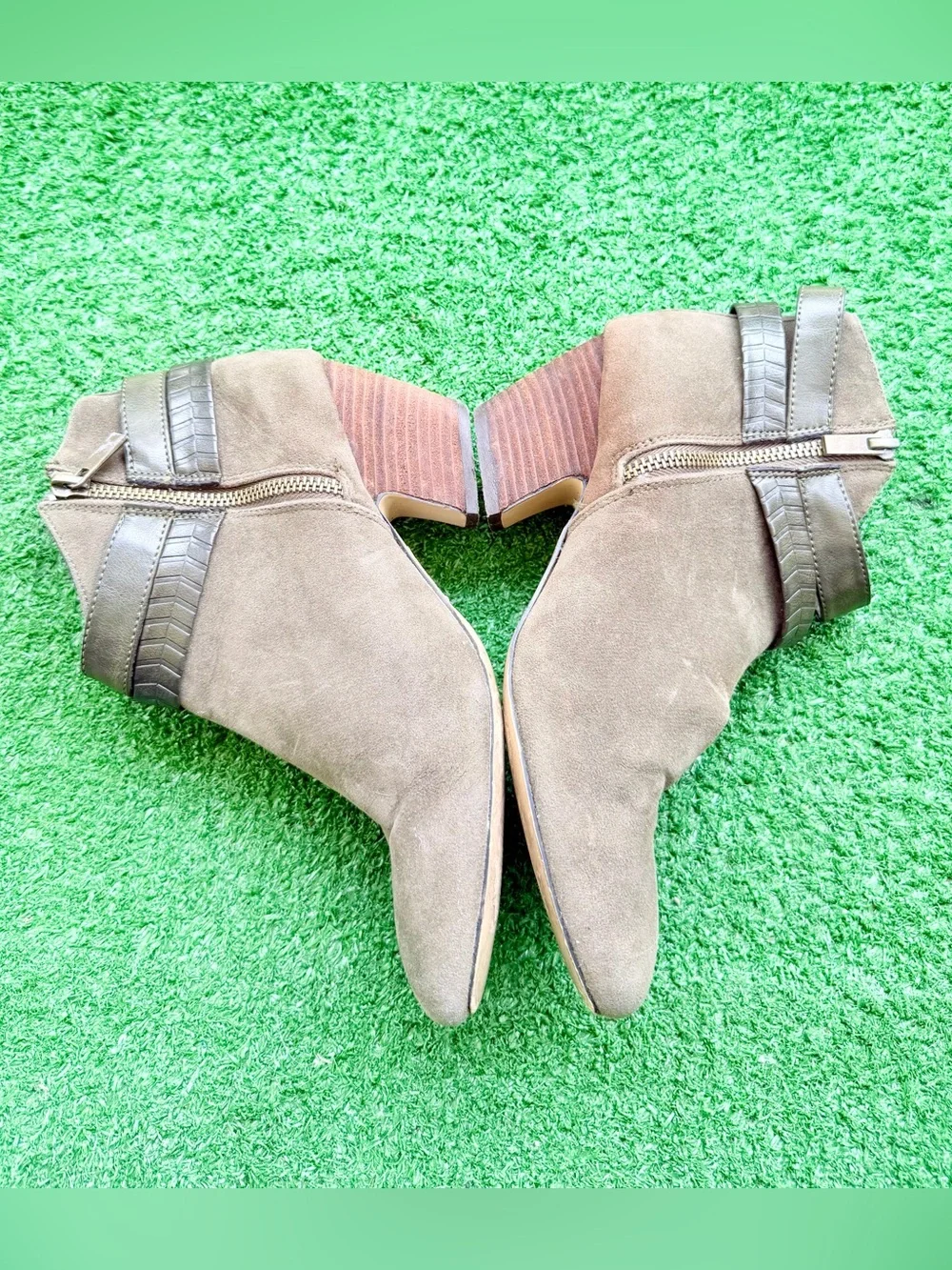 Cato Faux Suede Belted Ankle Booties Women's US 7M Olive Green / Taupe